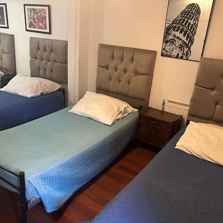 Hostal Estadio Nacional Santiago Ngoại thất bức ảnh