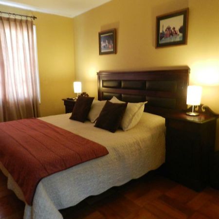 Hostal Estadio Nacional Santiago Ngoại thất bức ảnh