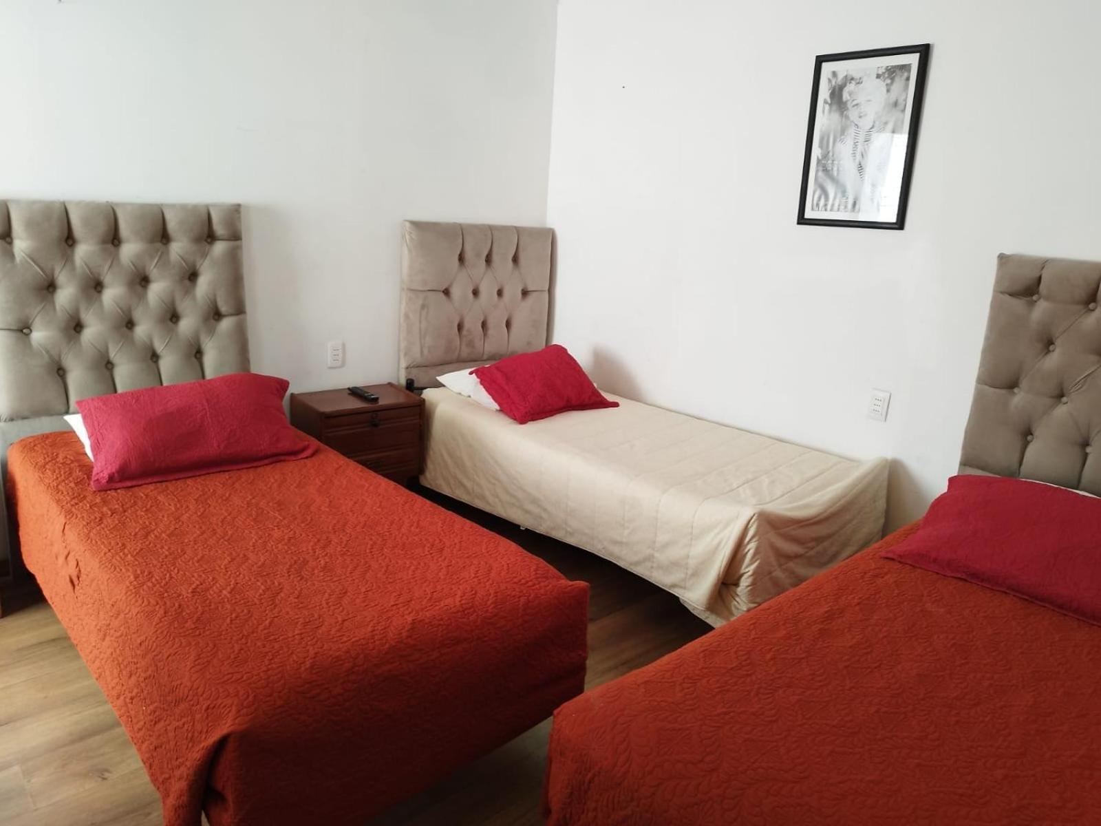 Hostal Estadio Nacional Santiago Ngoại thất bức ảnh