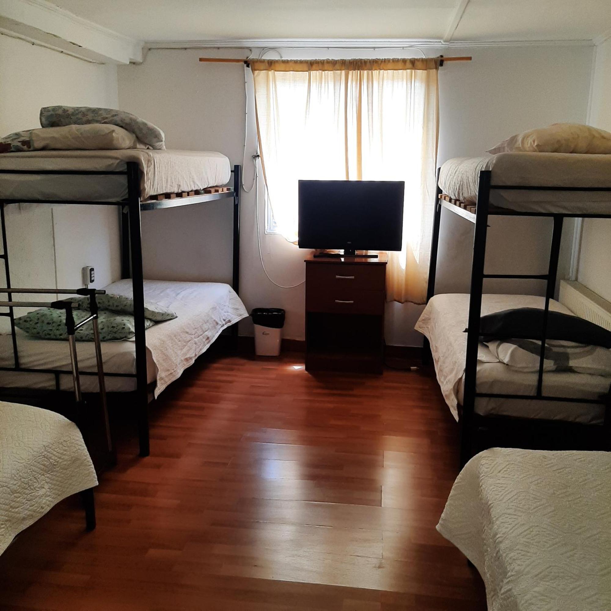Hostal Estadio Nacional Santiago Ngoại thất bức ảnh