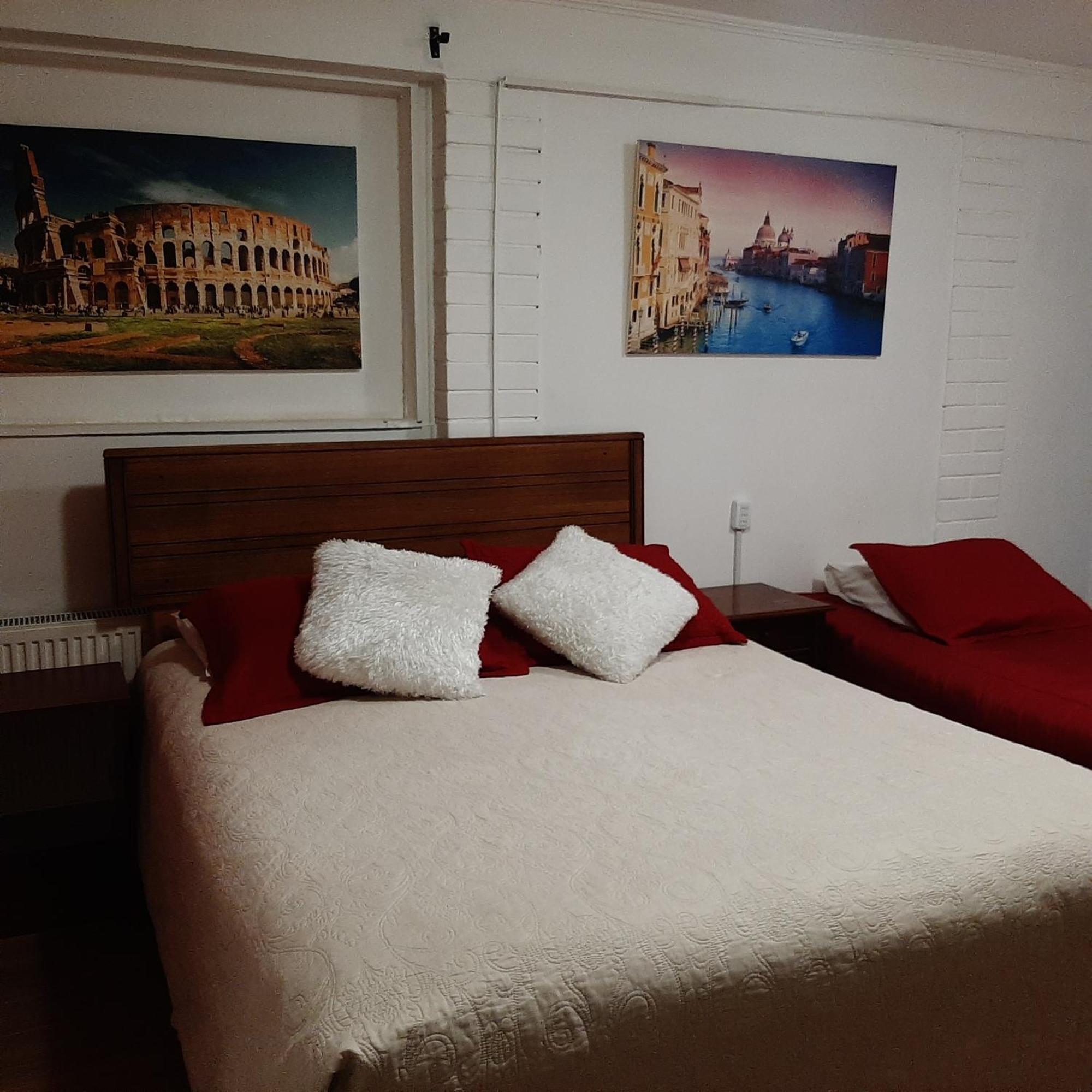 Hostal Estadio Nacional Santiago Ngoại thất bức ảnh